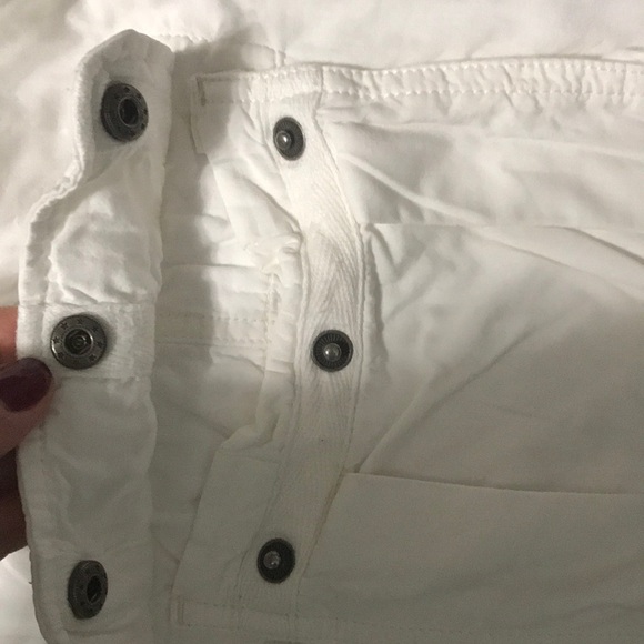 Tommy Bahama white jeans - Picture 6 of 7